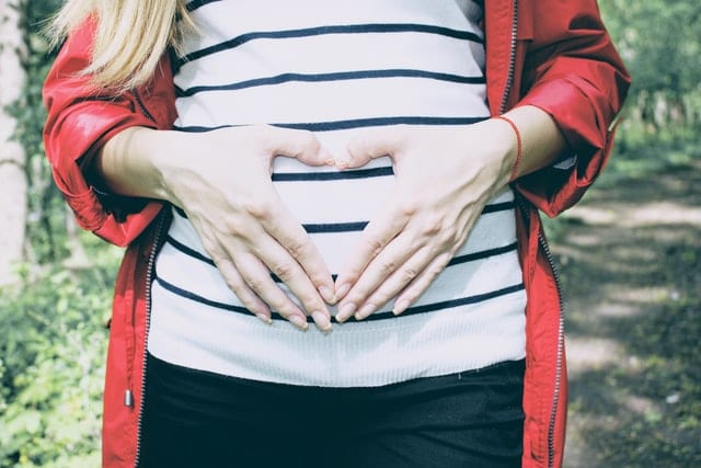 בטן של אישה בהריון